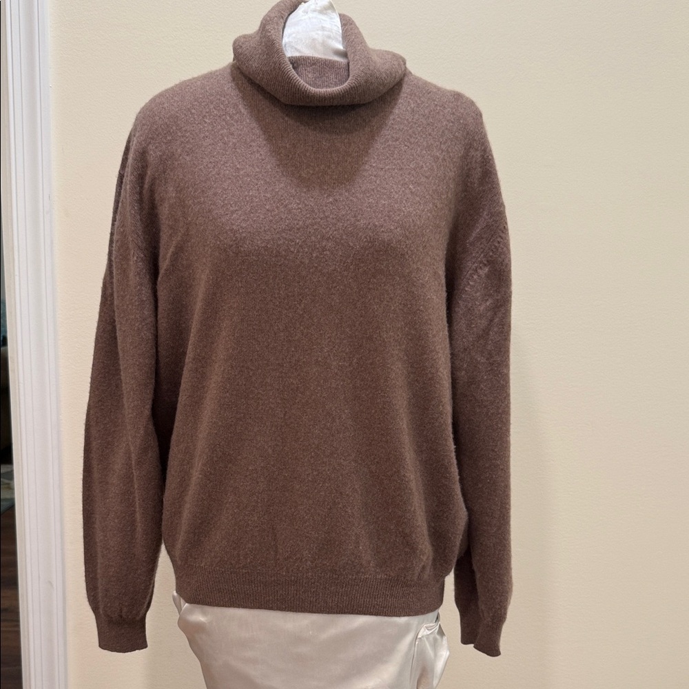 *Charter Club Light Brown Turtleneck Sweater (sz med)